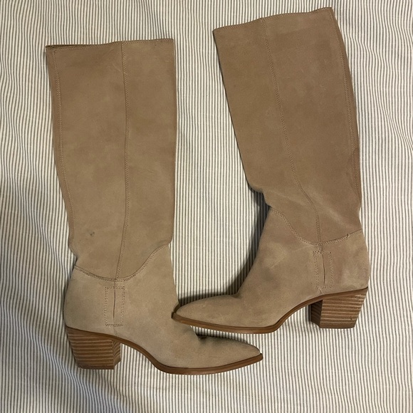 rowena sam edelman